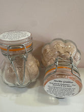 Cargar imagen en el visor de la galería, Limpiador exfoliante suave y autoequilibrante 2 en 1