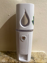 Cargar imagen en el visor de la galería, Vaporizador facial portátil