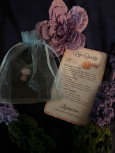 Cargar imagen en el visor de la galería, Collares de hongos de cristal